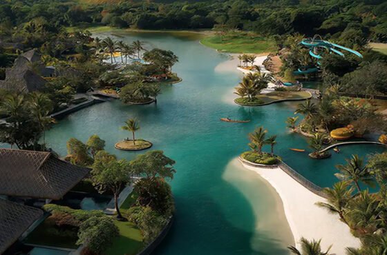 Ora Land, Karjat